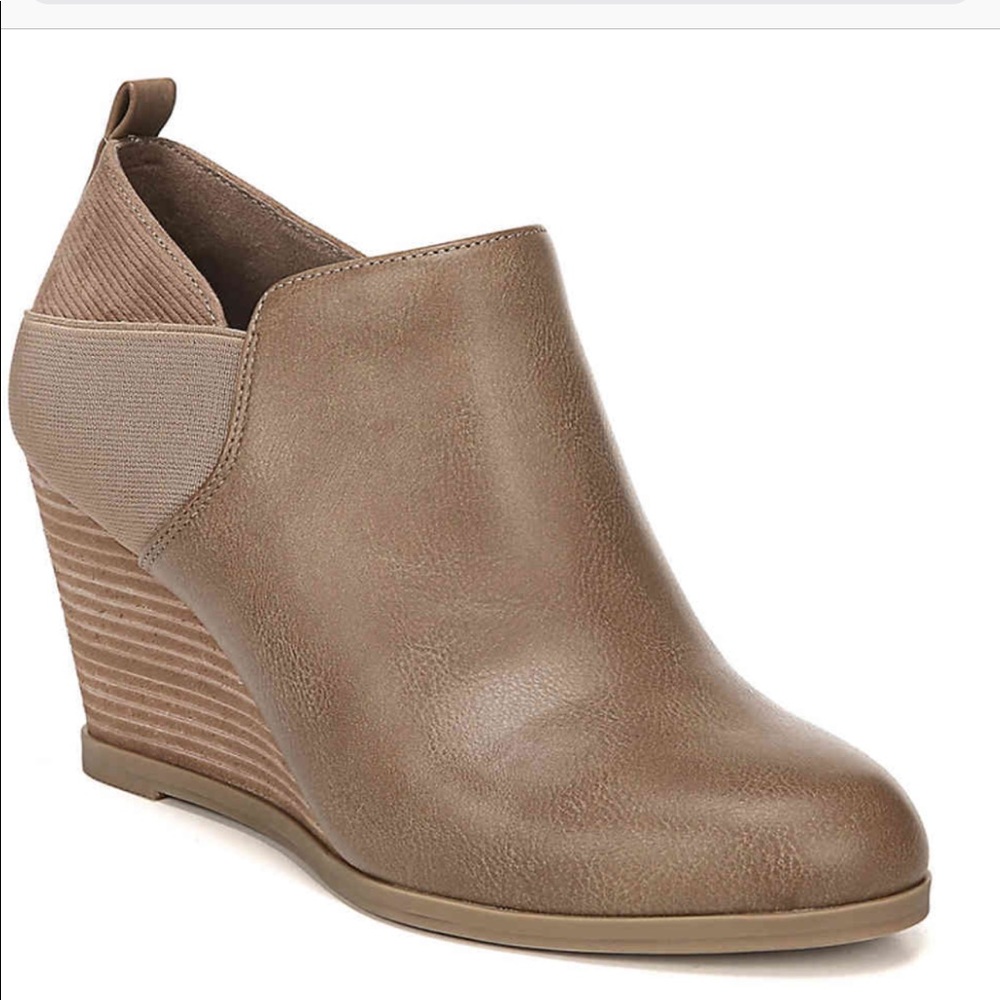 Dr. Scholl’s wedge booties